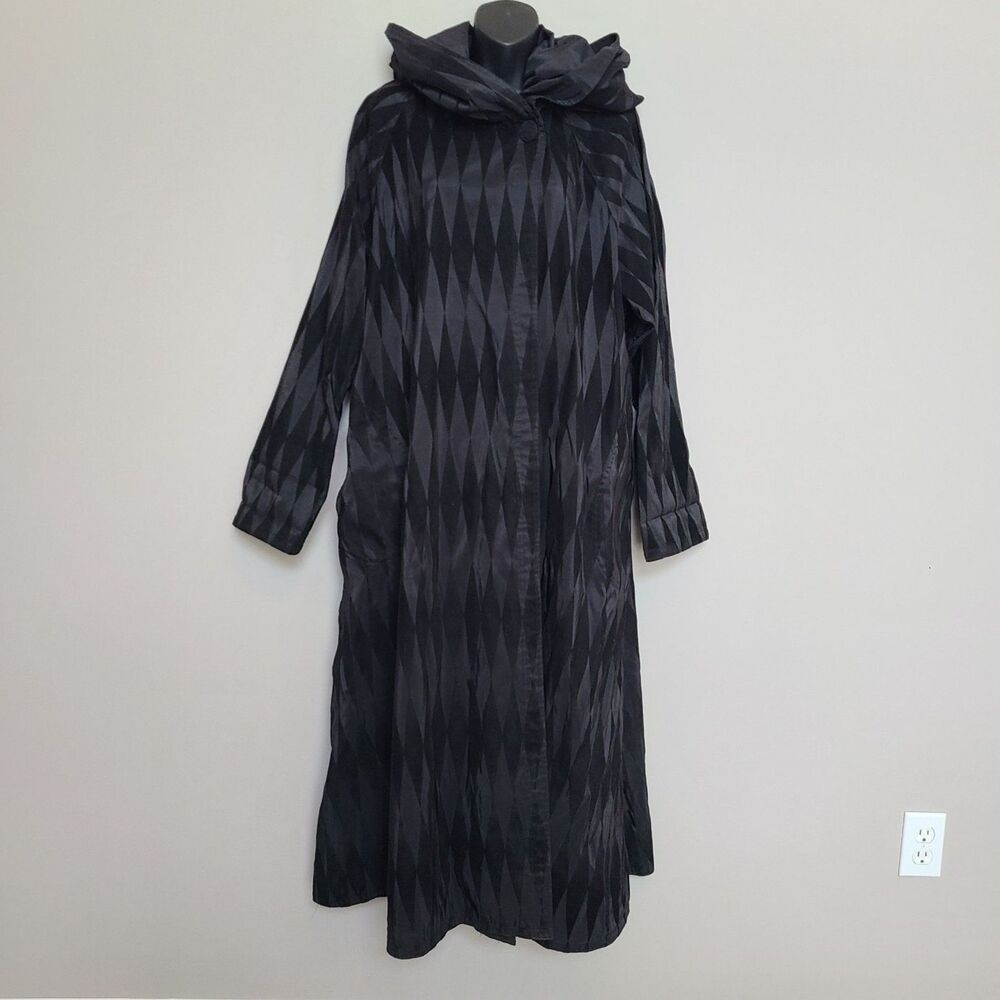 Mycra Pac Long Black Donnatella Coat Hooded Small/Medium Diamond pattern